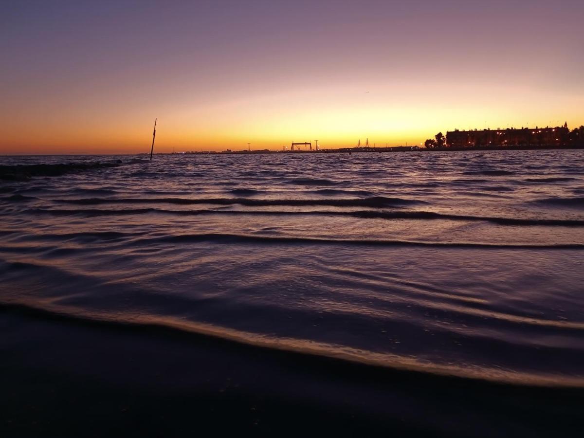 Habitación privada cerca de Cádiz con fácil aparcamiento - Chambres d’hôtes