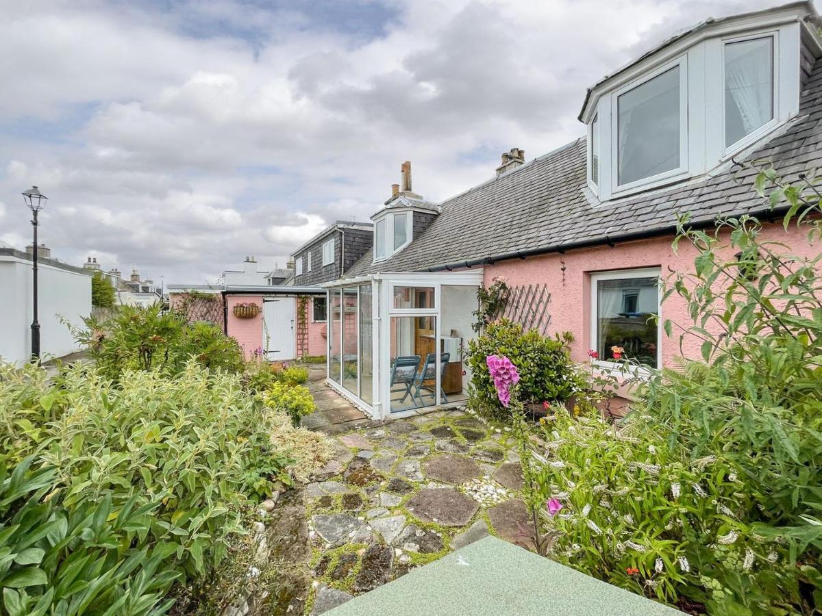 B&B Nairn - Pink Cottage - Bed and Breakfast Nairn