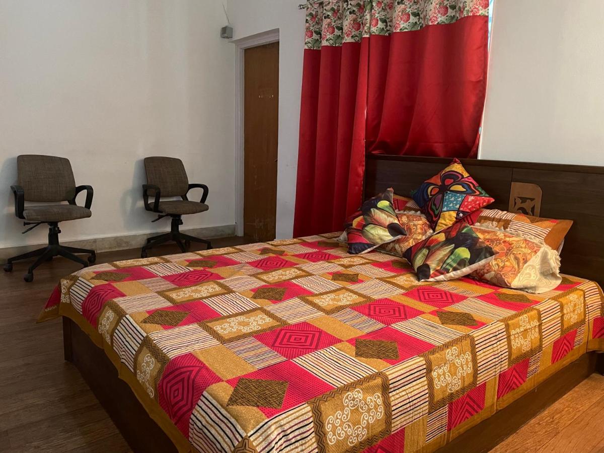 B&B poona - Serene Living - Bed and Breakfast poona