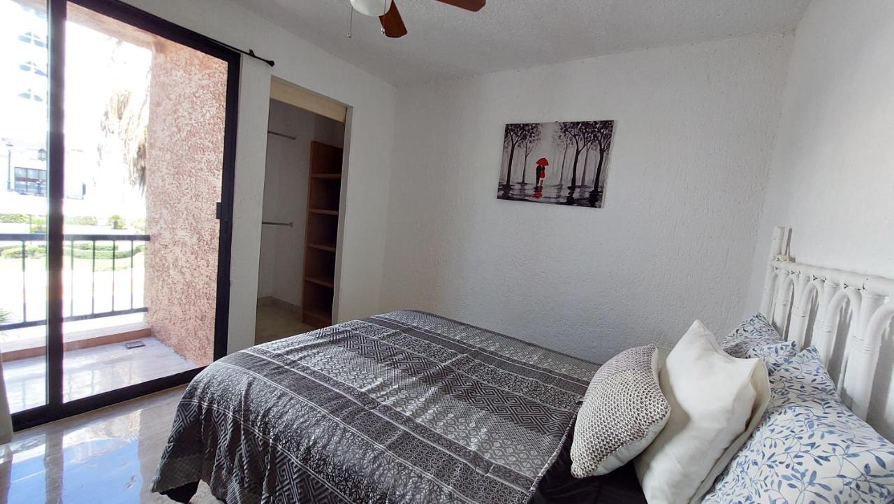 Apartment mit Balkon
