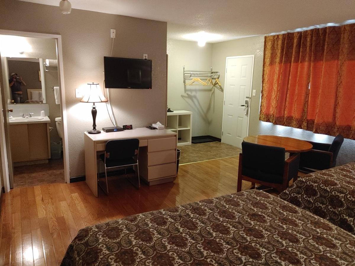 Standaard Kamer met 2 Queensize Bedden