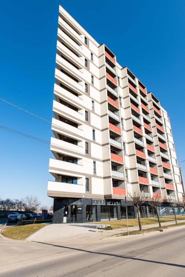 Golden Penthouse Rebreanu Residence - Chambres d’hôtes Timişoara