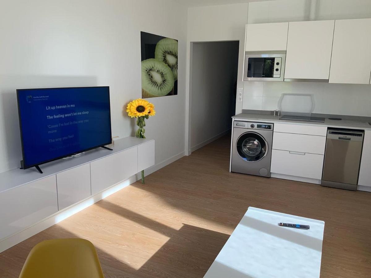 SUPER OFERTA NOVIEMBRE en la playa apartamento pie de playa YELLOW, un lujo, totalmente nuevo, también para tu mascota - Ferienwohnung Noja