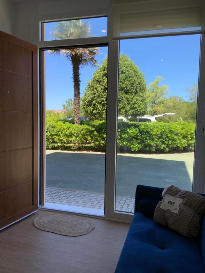 SUPER CHOLLO NOVIEMBRE Apartamento a pie de playa BLUE nuevo, tu mascota es bienvenida - Chambres d'hôtes Noja