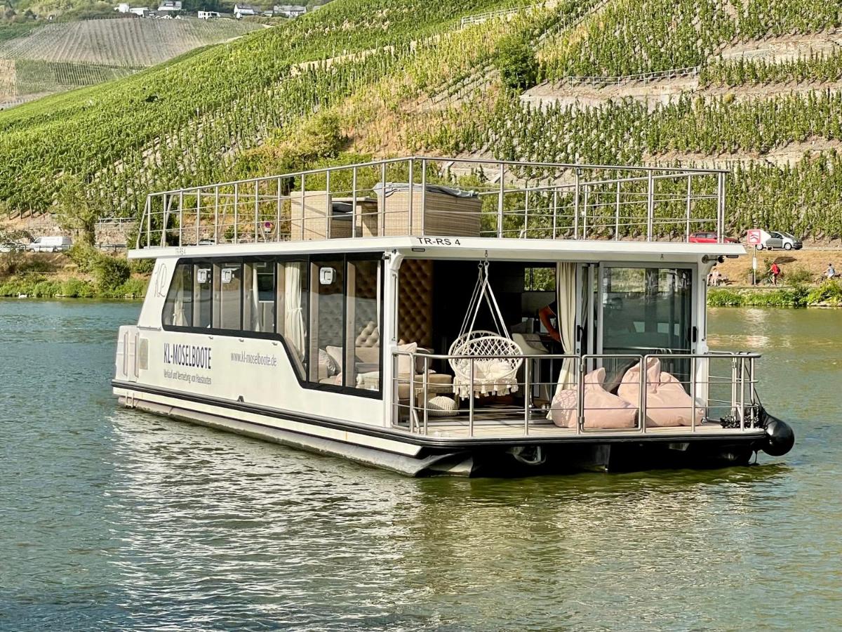 B&B Bernkastel-Kues - KL Moselboote - Hausboot Niara - Bed and Breakfast Bernkastel-Kues