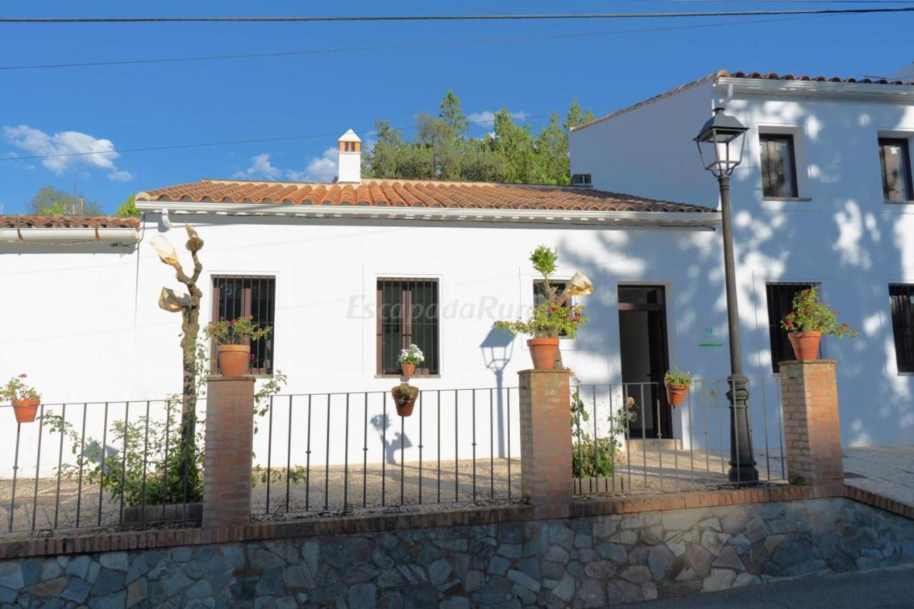 B&B Puerto-Moral - Las Tobas - Bed and Breakfast Puerto-Moral