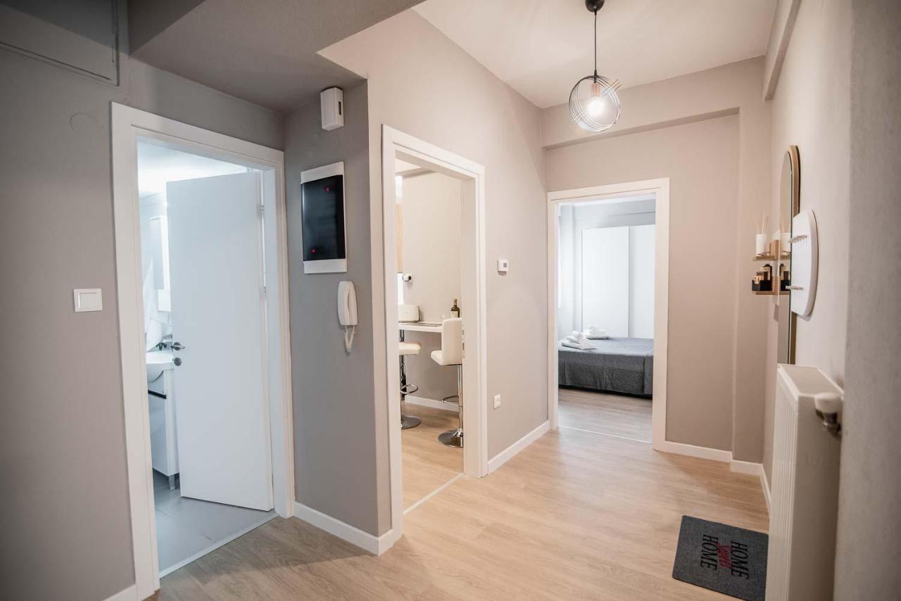 Axd DownTown Spacious Lux Apartment - Bed and Breakfast