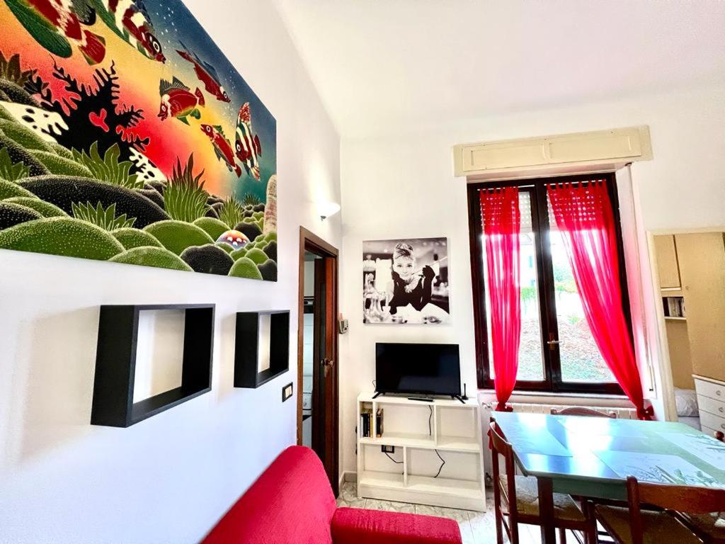 B&B Varese - Kibilù - Via Colonna con parcheggio vicinanze Ospedale di Circolo - Bed and Breakfast Varese