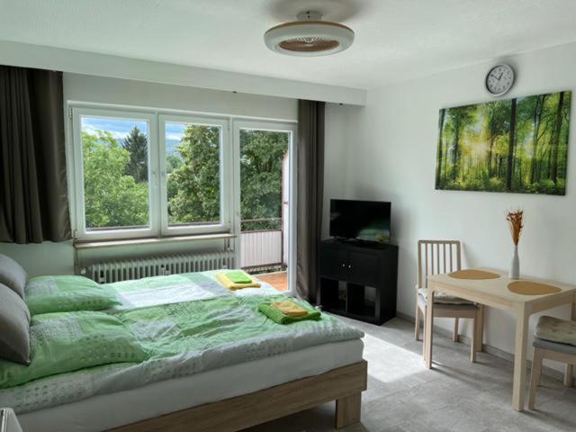 B&B Stuttgart - Ruhiges und klimatisiertes Apartment - Bed and Breakfast Stuttgart