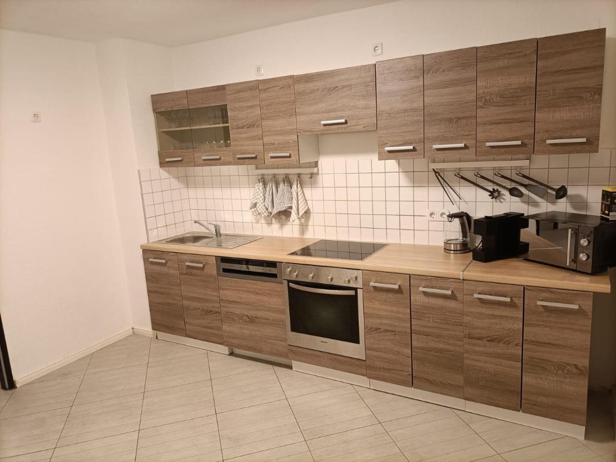 Krefeld House - 20 Min to DUS AIRPORT & MESSE - Chambres d’hôtes Krefeld