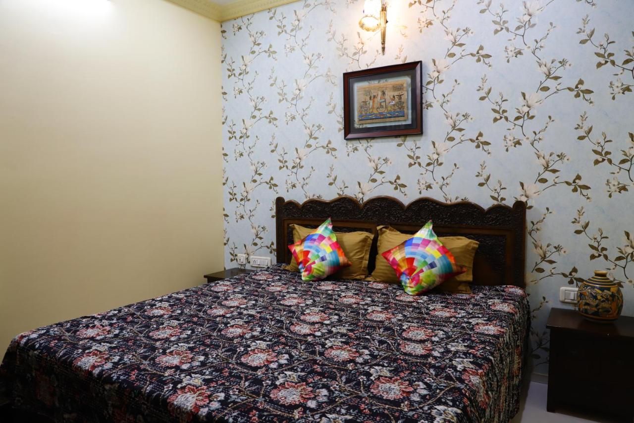 Deluxe Double Room with Shower