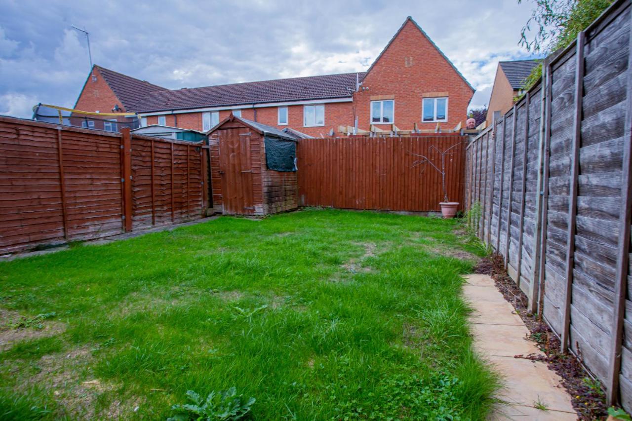 Intellect Suites - Bed and Breakfast Northampton