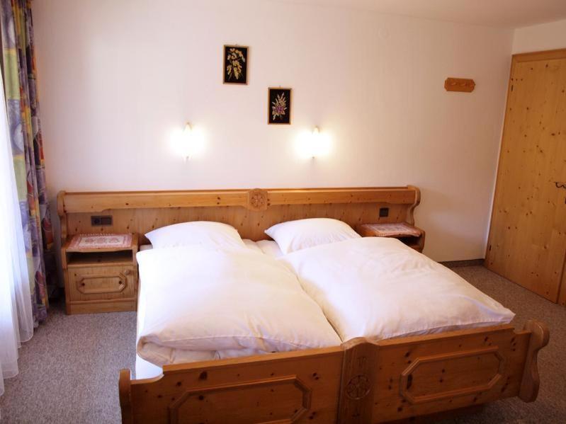 One-Bedroom Apartment with Balcony 1