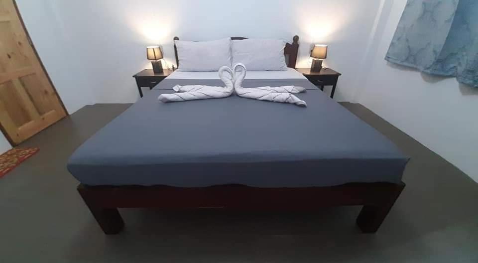 A&C Aquino Guesthouse - B&B Moalboal