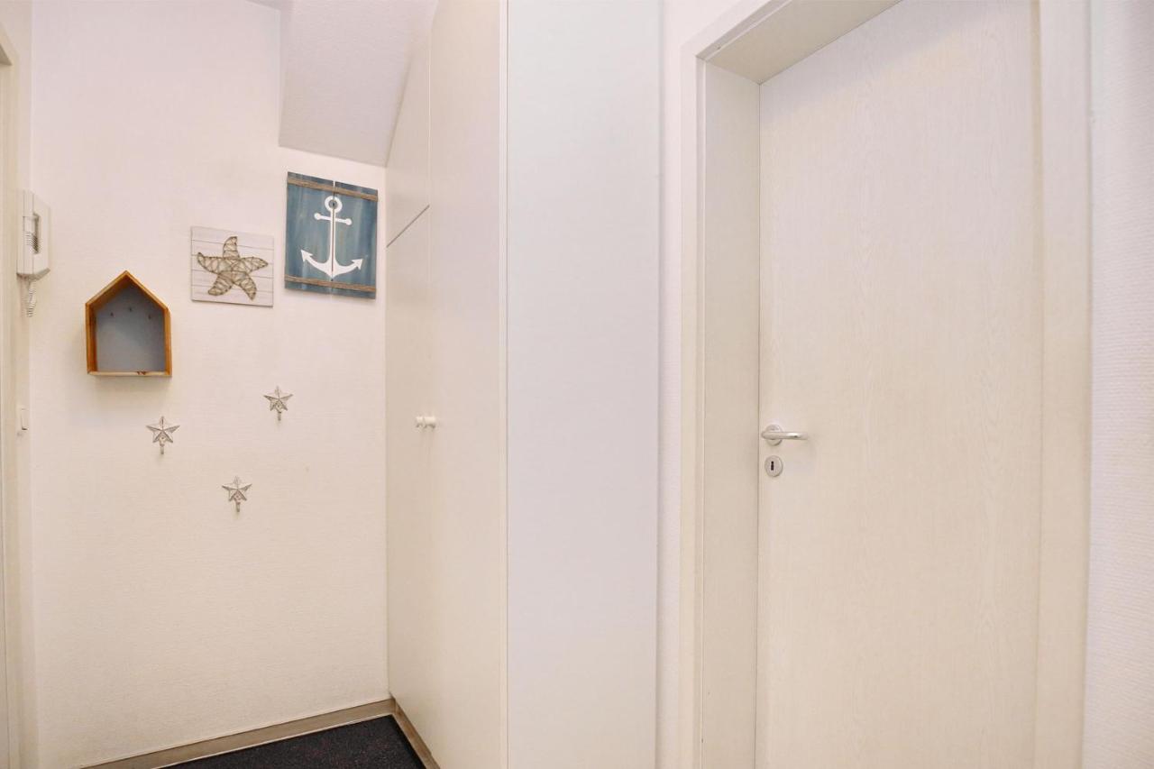 Apartment mit Balkon