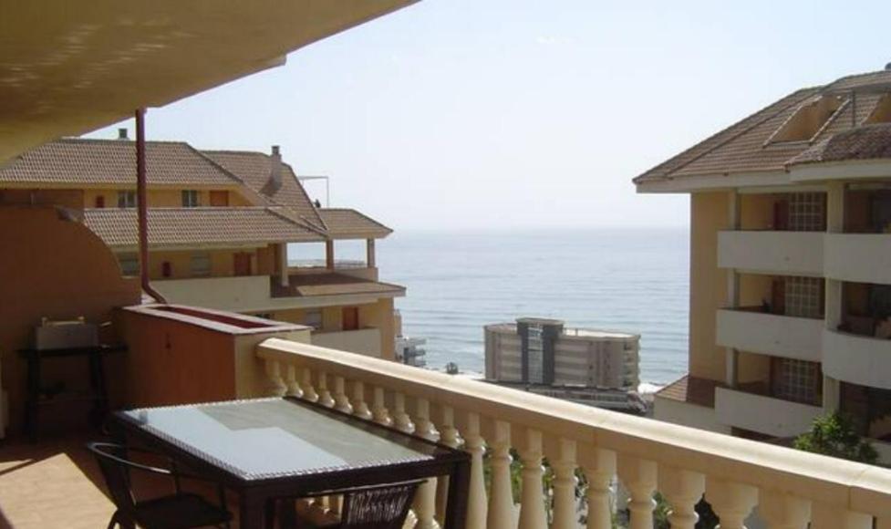 Piso playa Carvajal - B&B