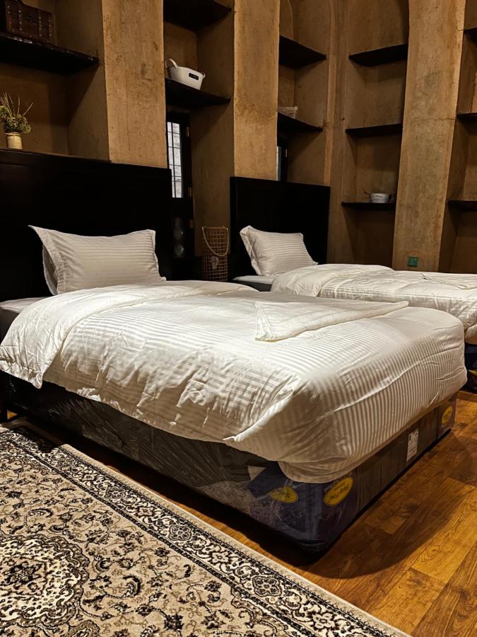 Tweepersoonskamer met 1 of 2 Bedden en Eigen Badkamer
