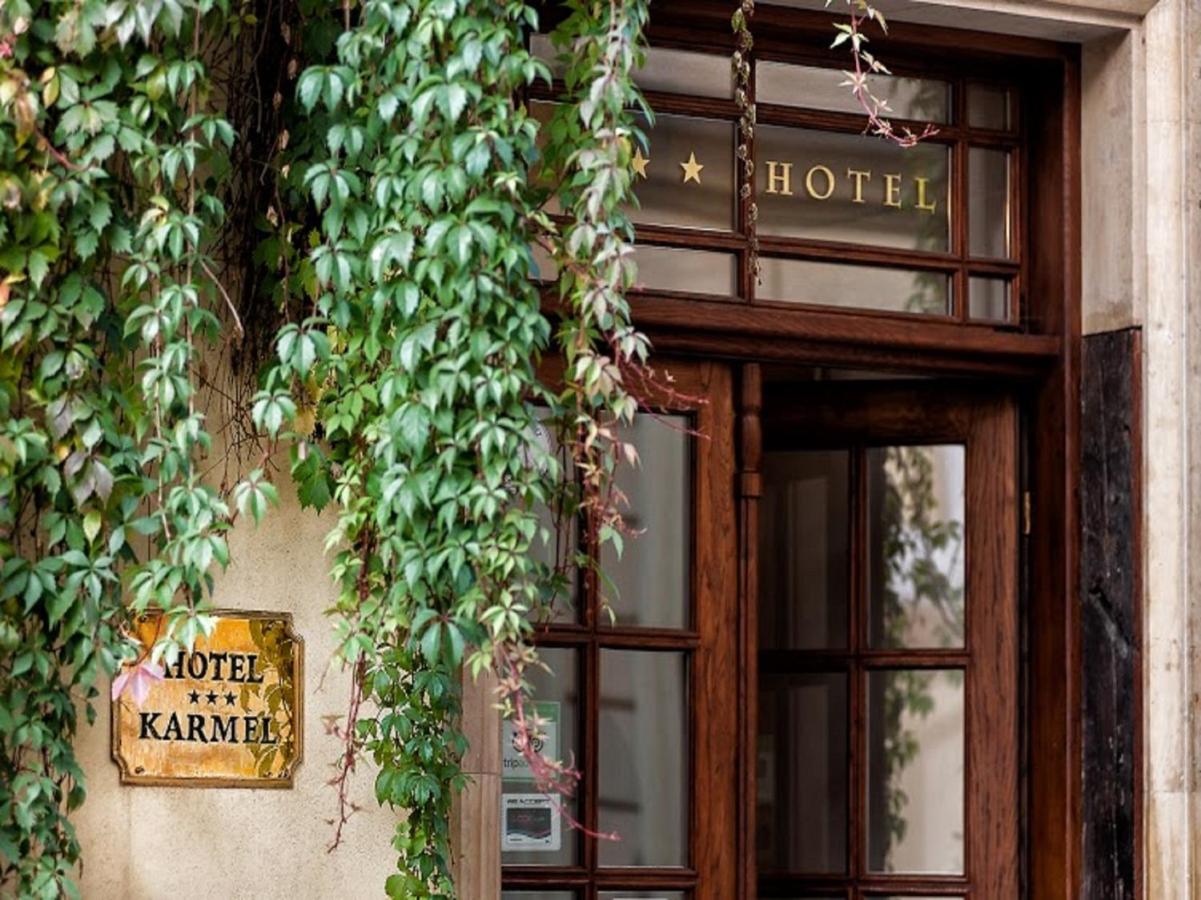 Aparthotel Karmel - Bed and Breakfast Krakau