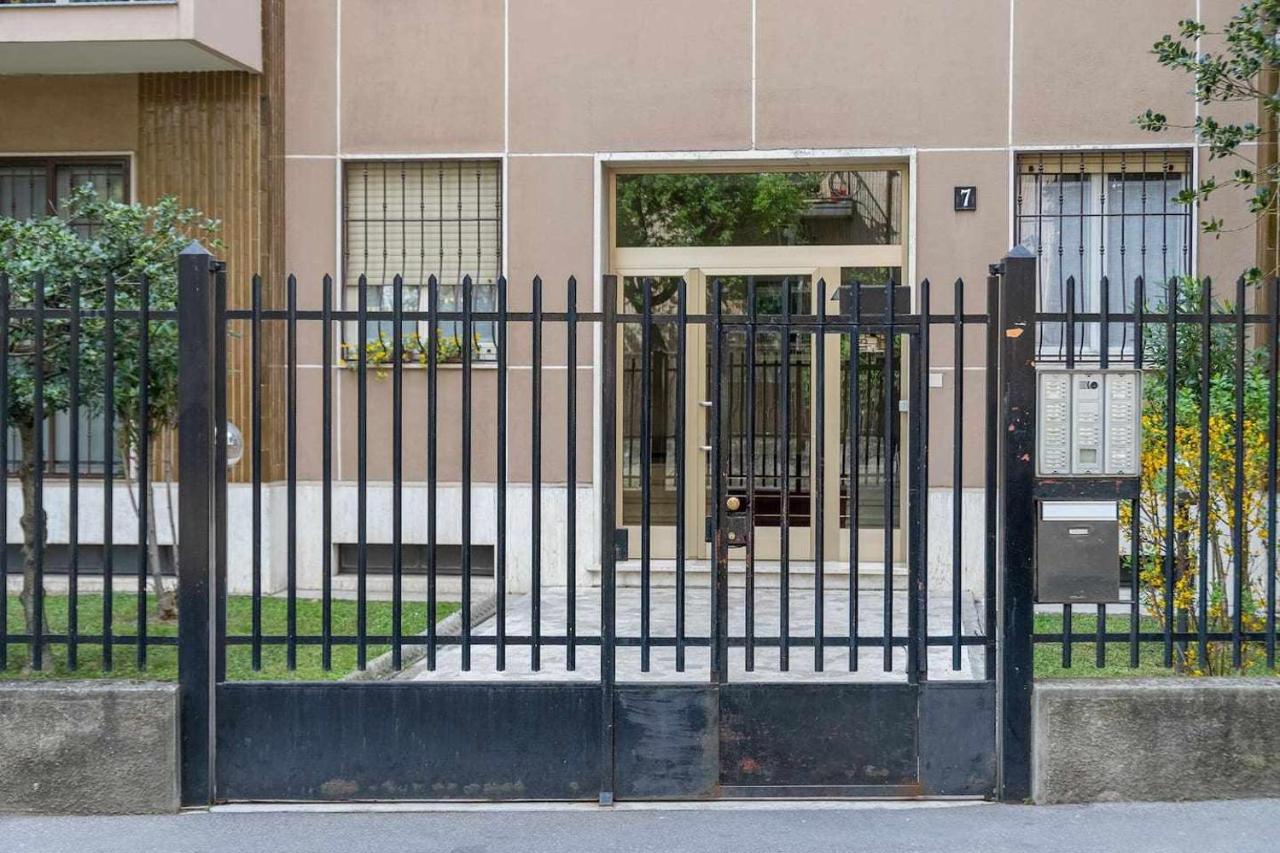 Milano City Apartments - Parking and Comfort - Spacious Apt up to 8 Pax - Bed and Breakfast