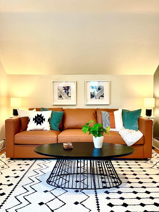 Immaculate, Newly Renovated 1 Bedroom Apt Near NYC - B&B Hawthorne
