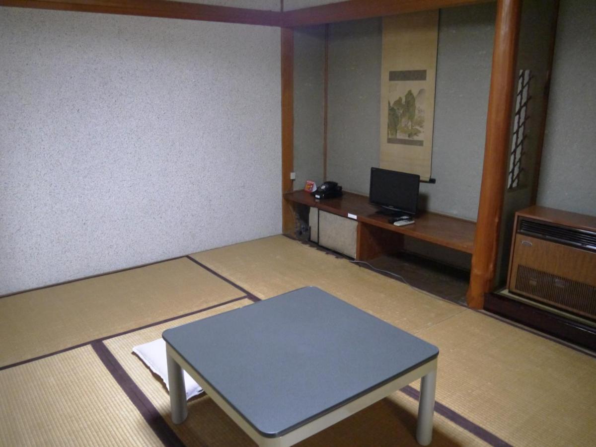 Habitación Triple de estilo japonés con aseo privado