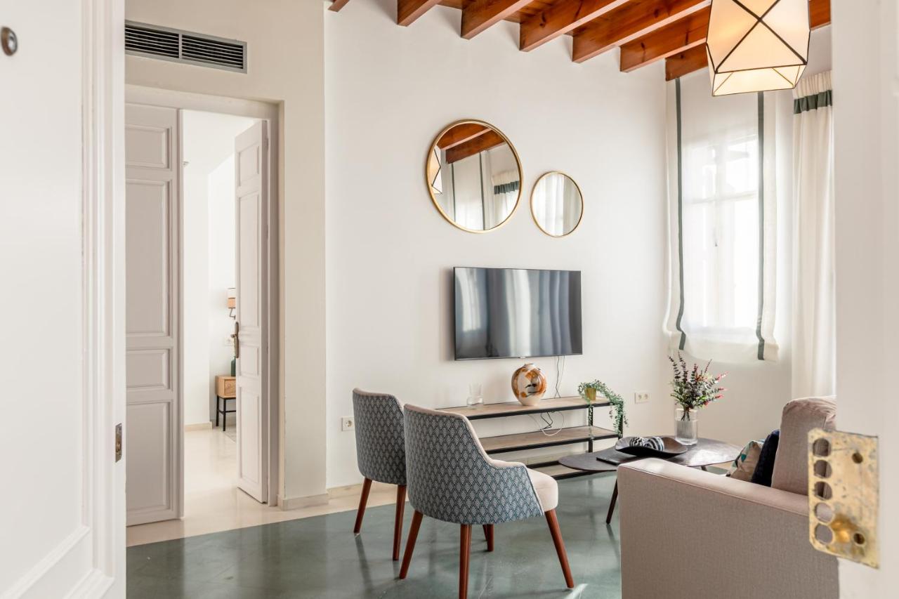 Apartment - second floor 