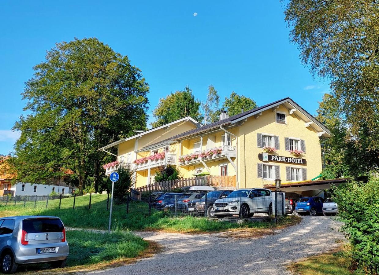 Parkhotel Ruhpolding inklusive Chiemgaukarte - Ferienwohnung Ruhpolding