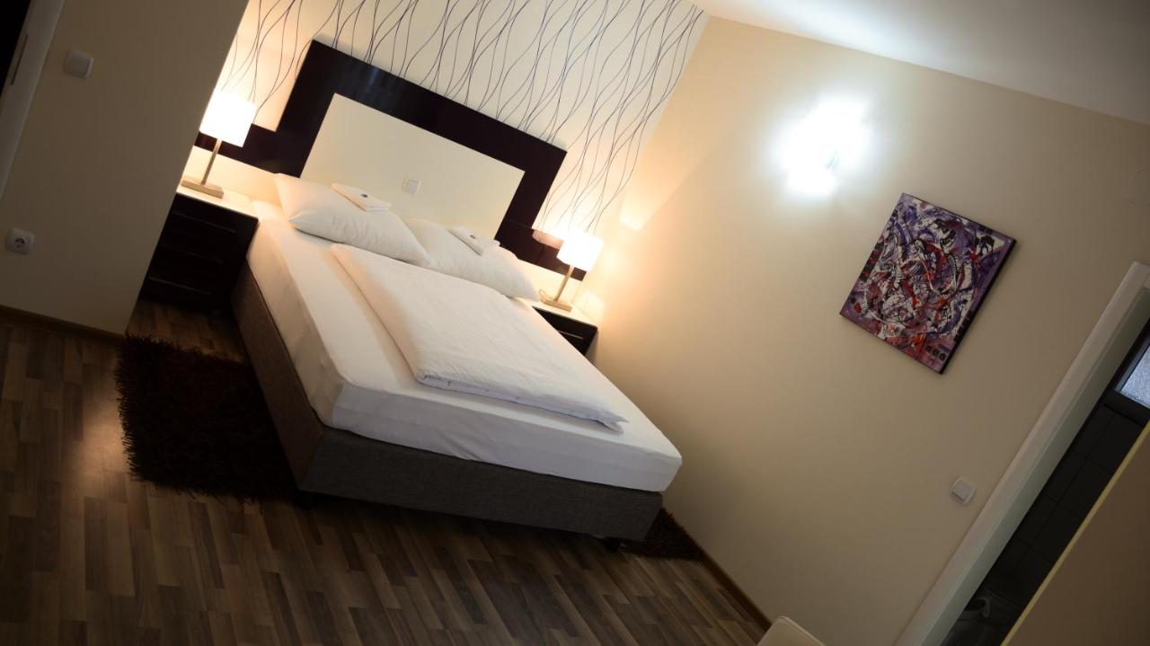 Deluxe Doppel-/Zweibettzimmer
