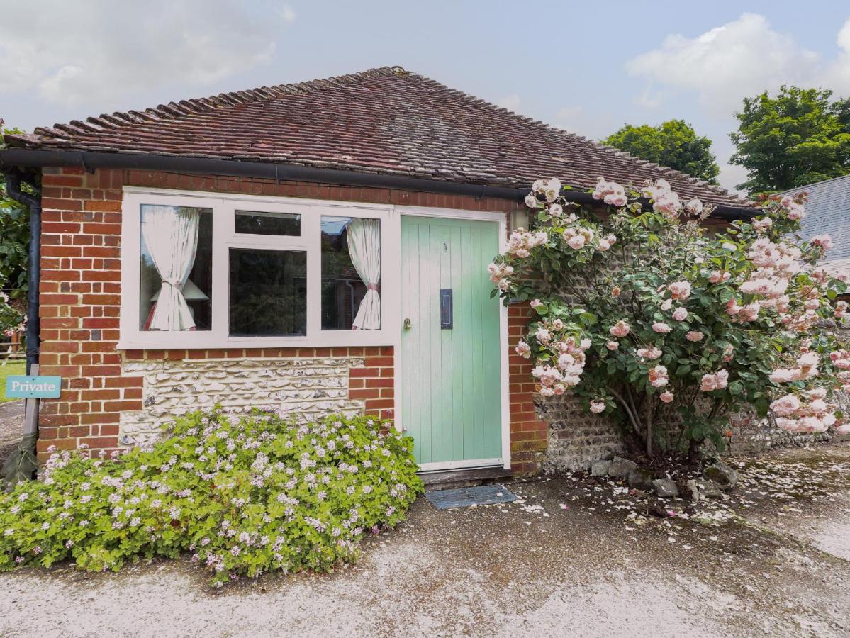 B&B Pulborough - Byre Cottage 1 - Bed and Breakfast Pulborough