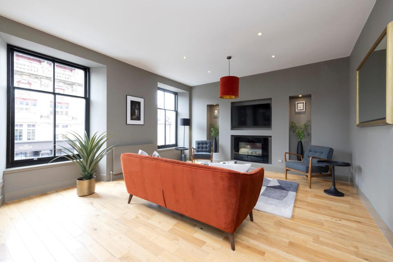 B&B Edinburgh - JOIVY Stylish 2-bed flat in New Town - Bed and Breakfast Edinburgh