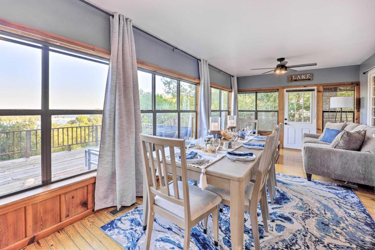 Lake-View Home w/ Deck + Gas Grill in Bernice! - Ferienwohnung Bernice