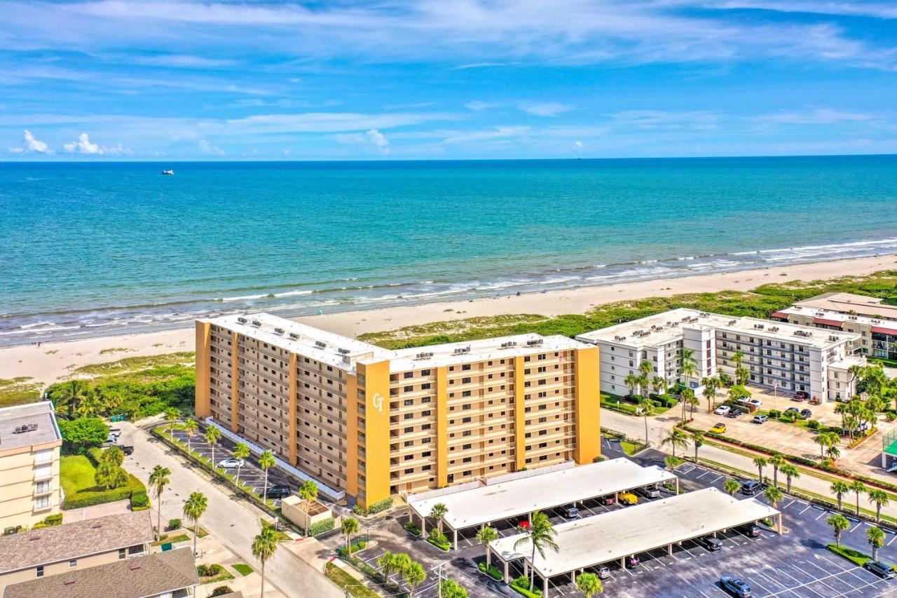 B&B Cape Canaveral - Cape Canaveral Condo with Direct Beach Access! - Bed and Breakfast Cape Canaveral