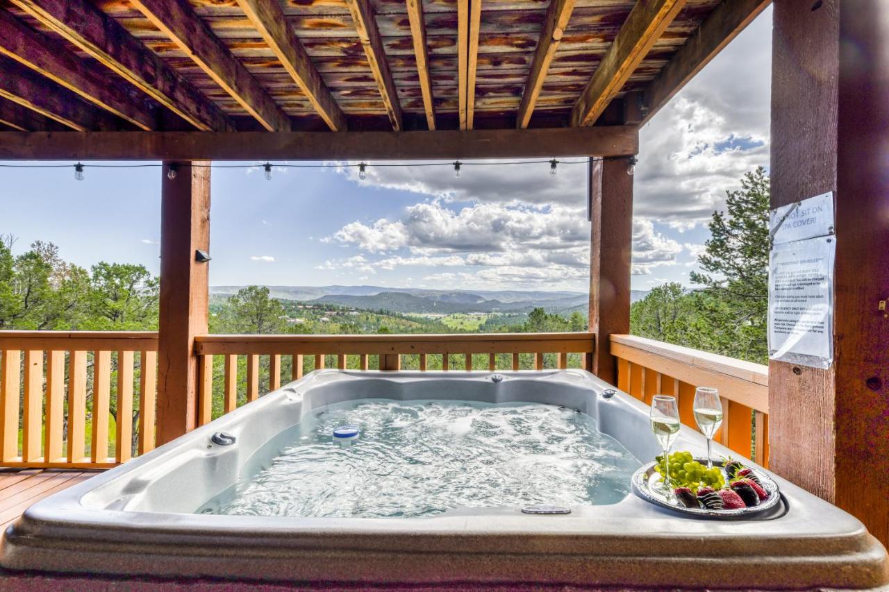 B&B Ruidoso - Living the Dream, 3 Bedrooms, Hot Tub, Fireplace, Sleeps 6 - Bed and Breakfast Ruidoso