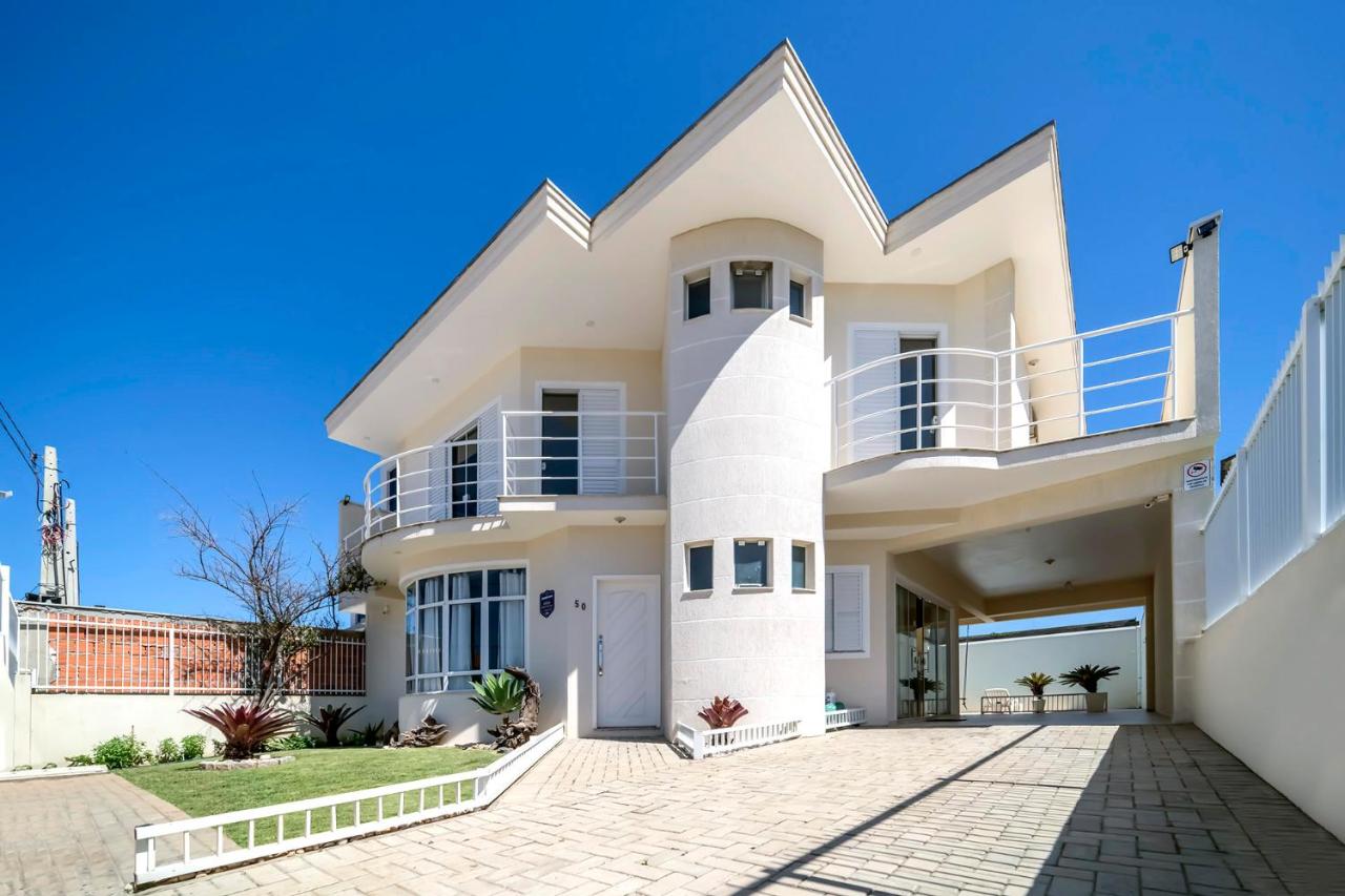 Casa de Praia em Bombinhas Beach House - B&B
