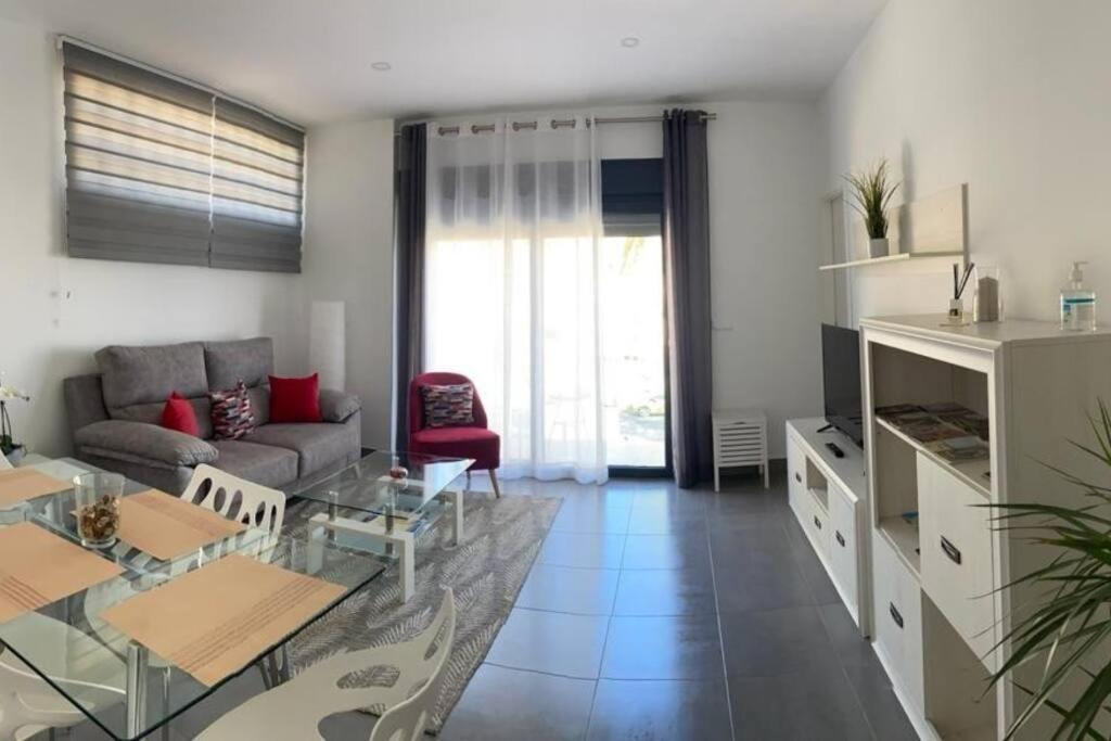 Excelente piso con aparcamiento privado - B&B