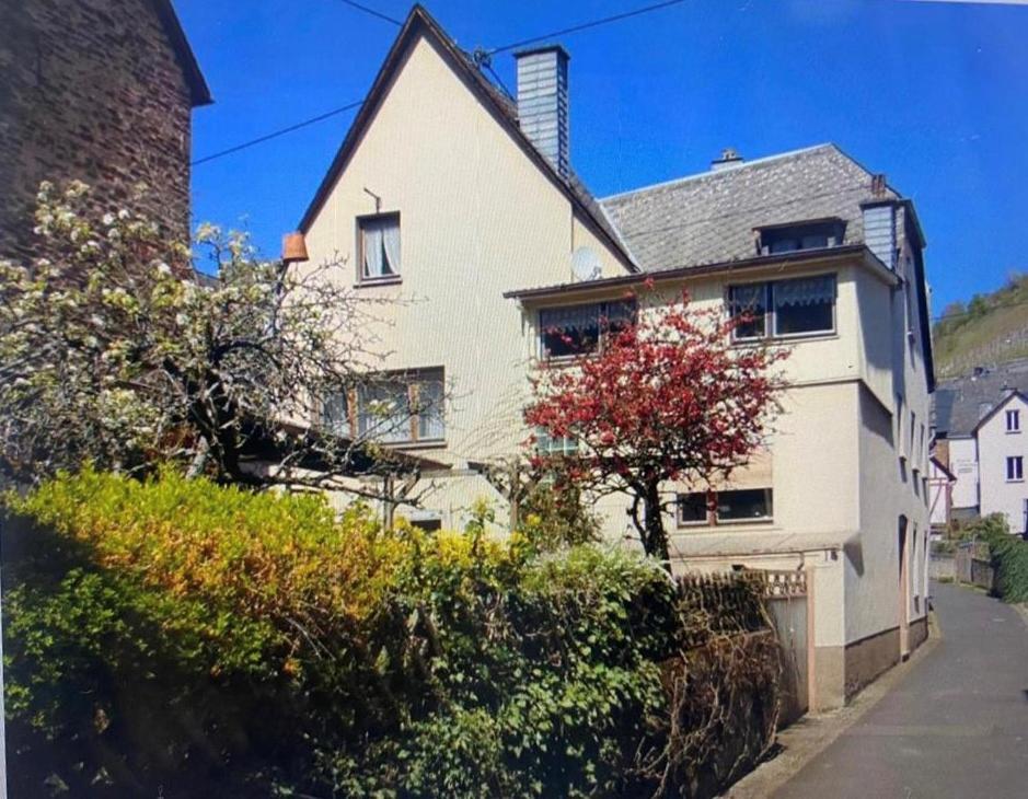 Ferienhaus Moselblick am Kapellchen - B&B Ediger-Eller