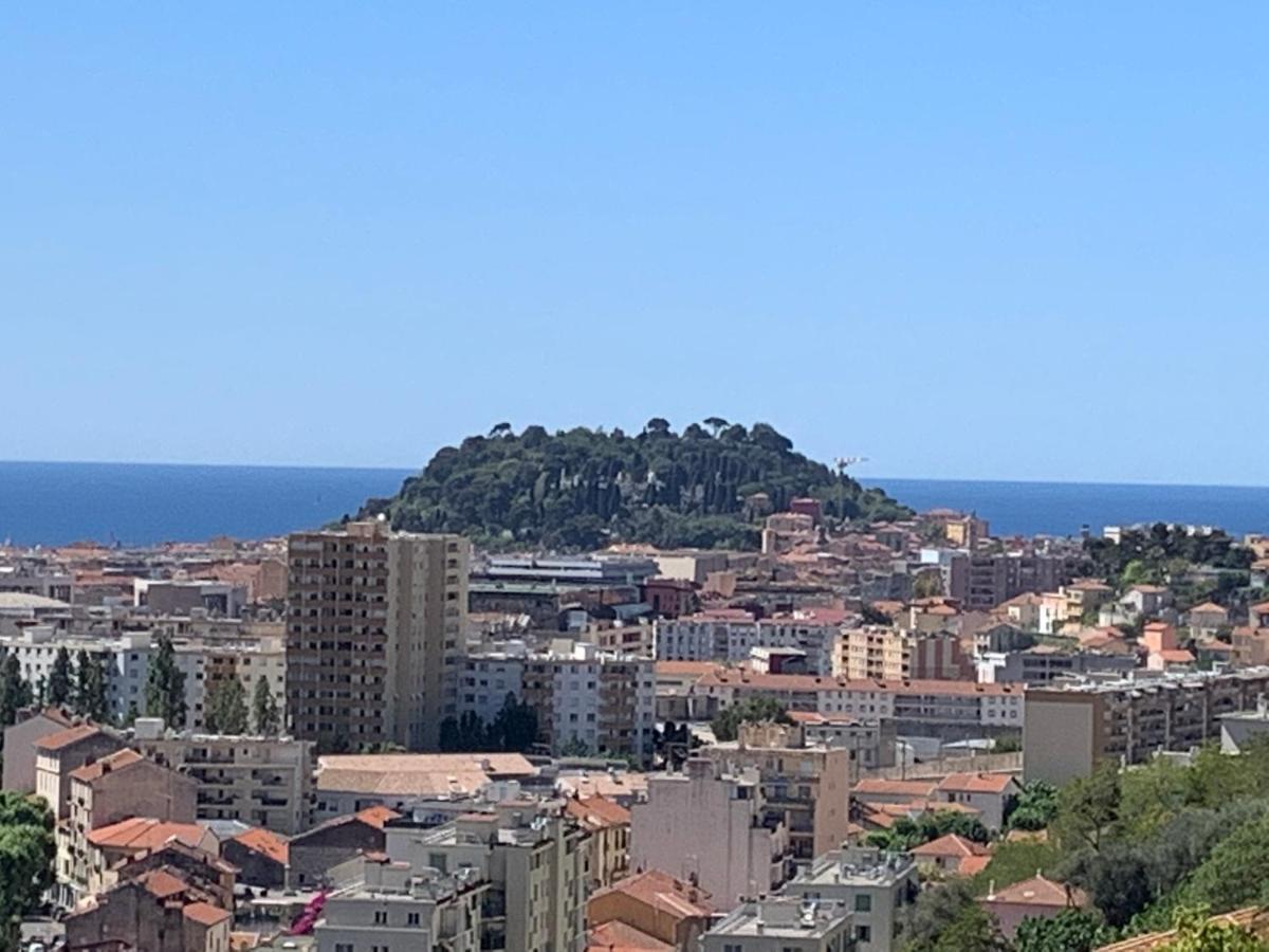 Appartement 02 Vue Panoramique -WIFI- Parking privé -NICE - B&B Nizza