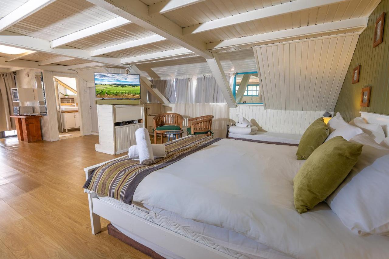 Suite with Mountain View
