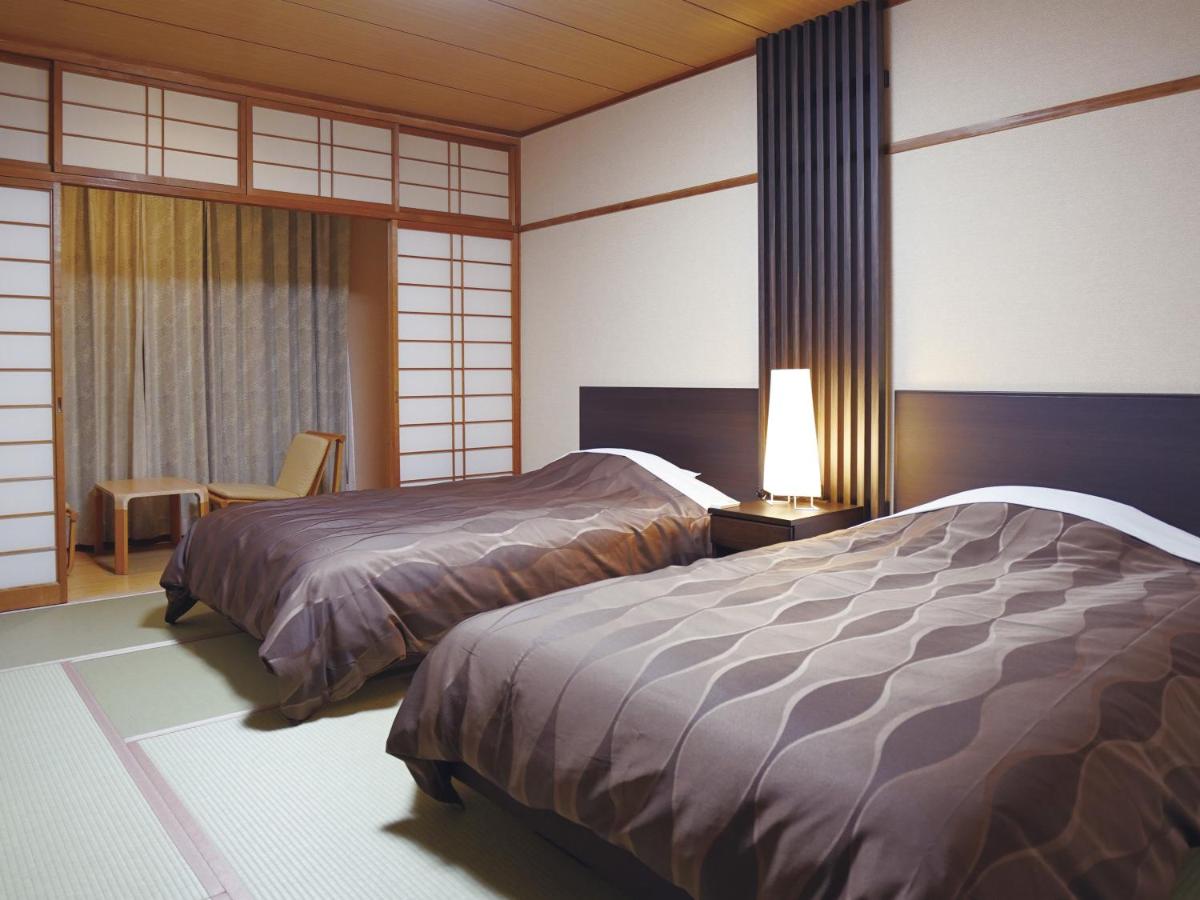 Twin Room with Tatami Floor with Shared Bathroom - Non-Smoking