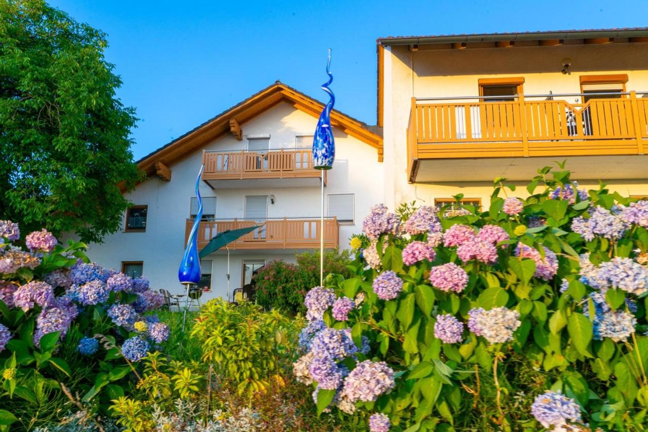 B&B Zenting - Ferienwohnungen Bauer - Auszeit mit Ausblick - Bed and Breakfast Zenting