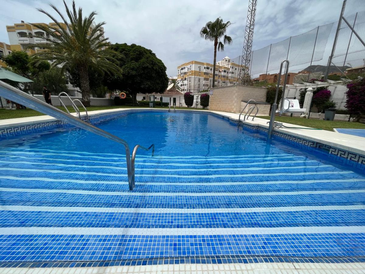 Spacious Apartment with 3 pools very central - B&B Benalmádena