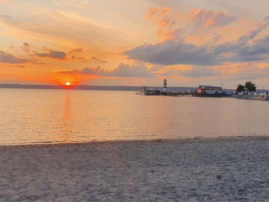 Mareli Neusiedler Stadthaus - B&B Neusiedl am See