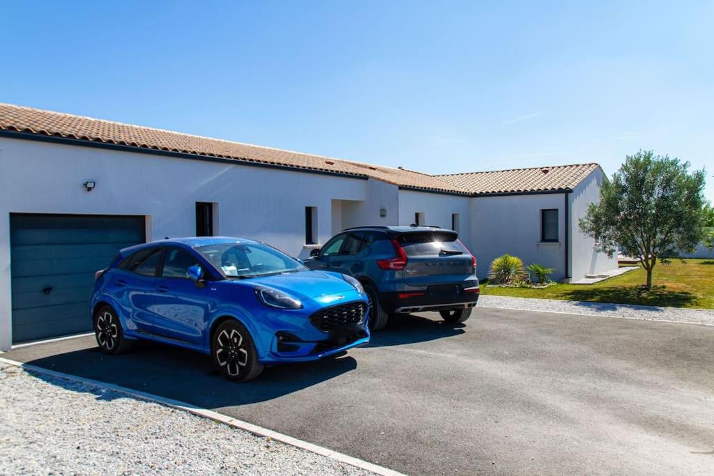 VILLA avec PISCINE chauffée trois chambres - B&B