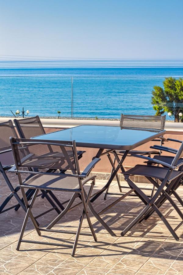 Oliva Beach Hotel - B&B Máleme