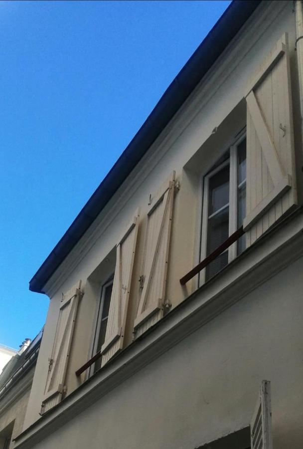 Charming studio in Paris near the Eiffel Tower - B&B Paris