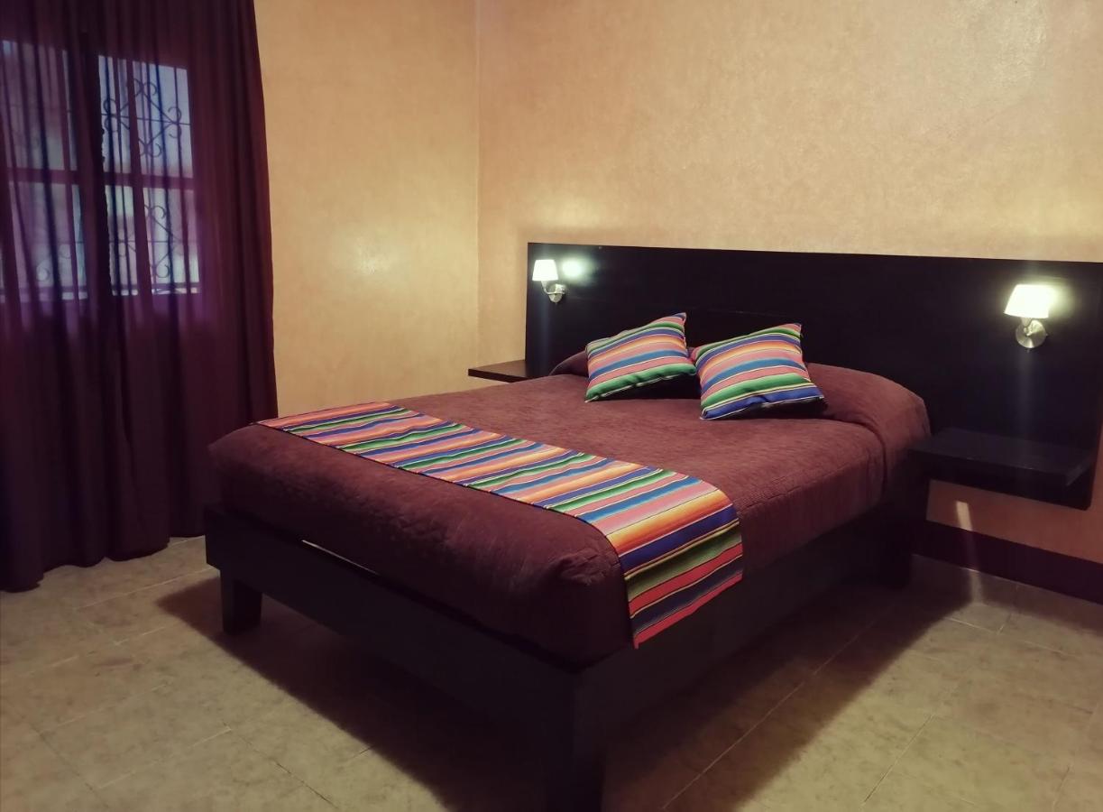 B&B Pinal de Amoles - Huapango Hospedaje, cama Queen #1 - Bed and Breakfast Pinal de Amoles