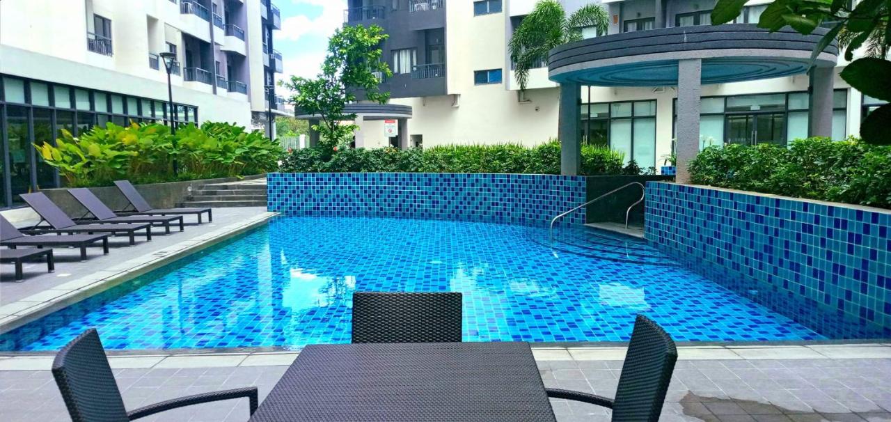 OneTiago Staycation - Spring Residences Paranaque - Bed and Breakfast Manilla