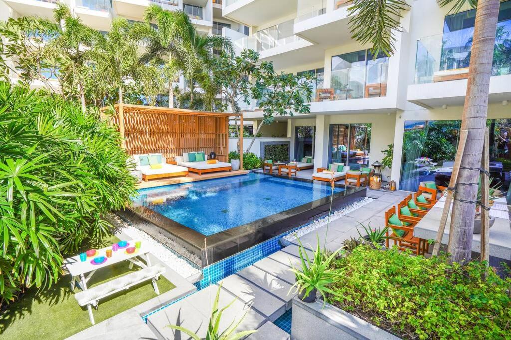 Private Pool Apt. Five Palm Jumeirah up to 6guest - B&B Dubái