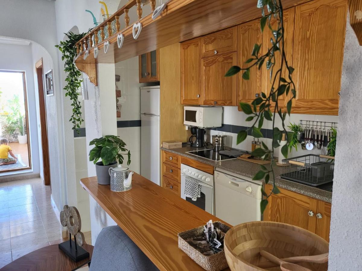 Ático de lujo en primera línea 2 balcones con vistas al mar, Vera Playa - Chambres d'hôtes Vera