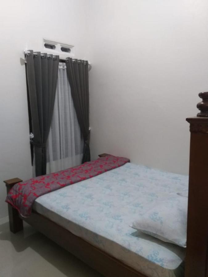 B&B Bukittinggi - Almahyra Homestay Syariah - Bed and Breakfast Bukittinggi